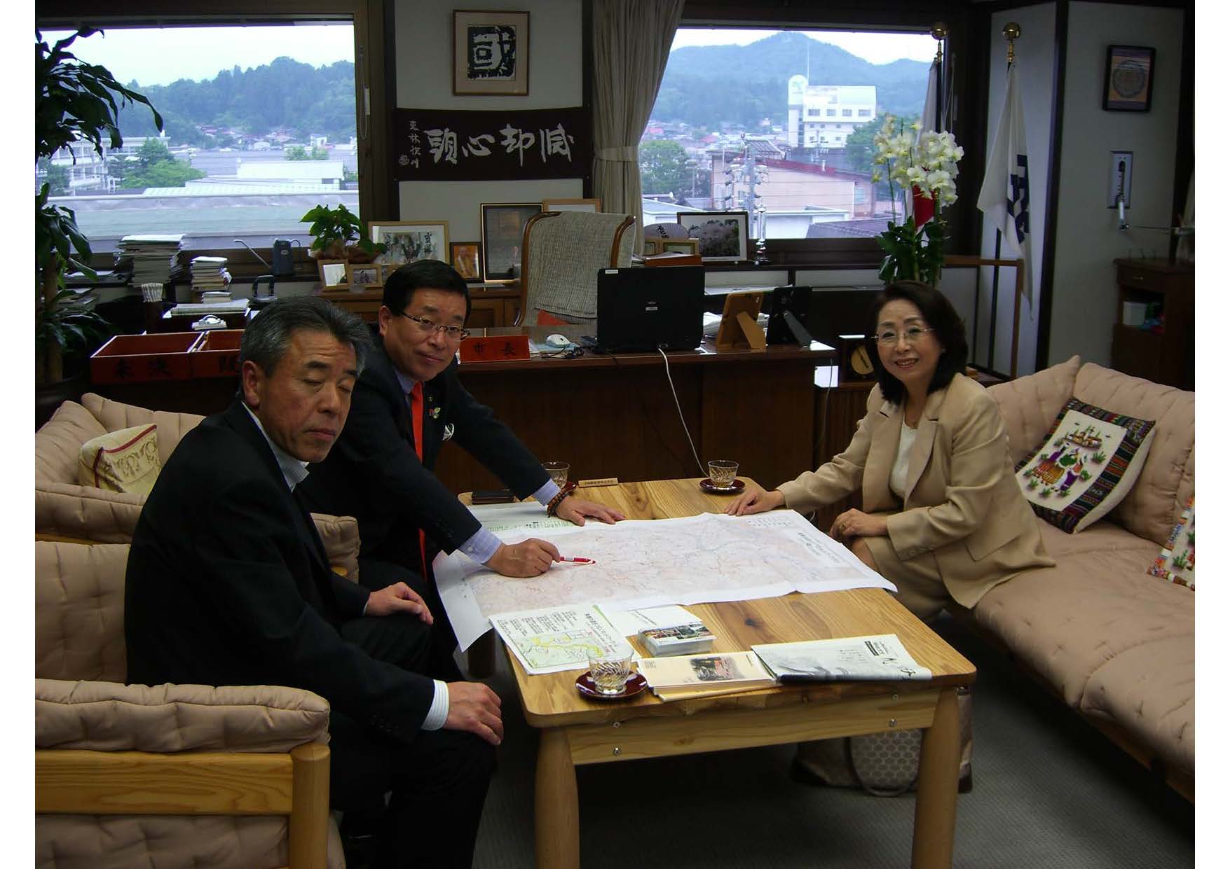 120615takayama.jpg 120615takayama.jpg